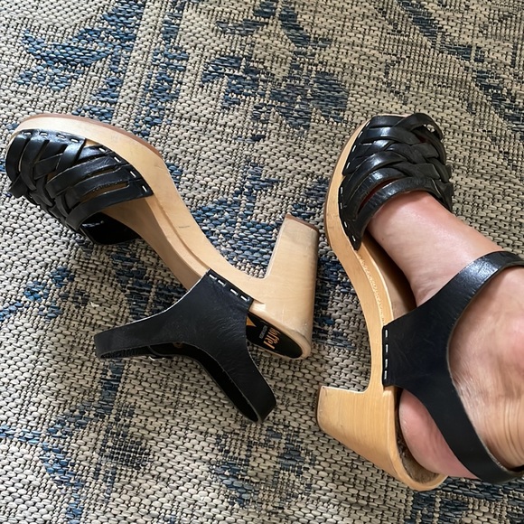 Swedish Hasbeens Black Braided Sky High Peep toe Wooden Stapled Clogs/Sandals - Picture 9 of 16